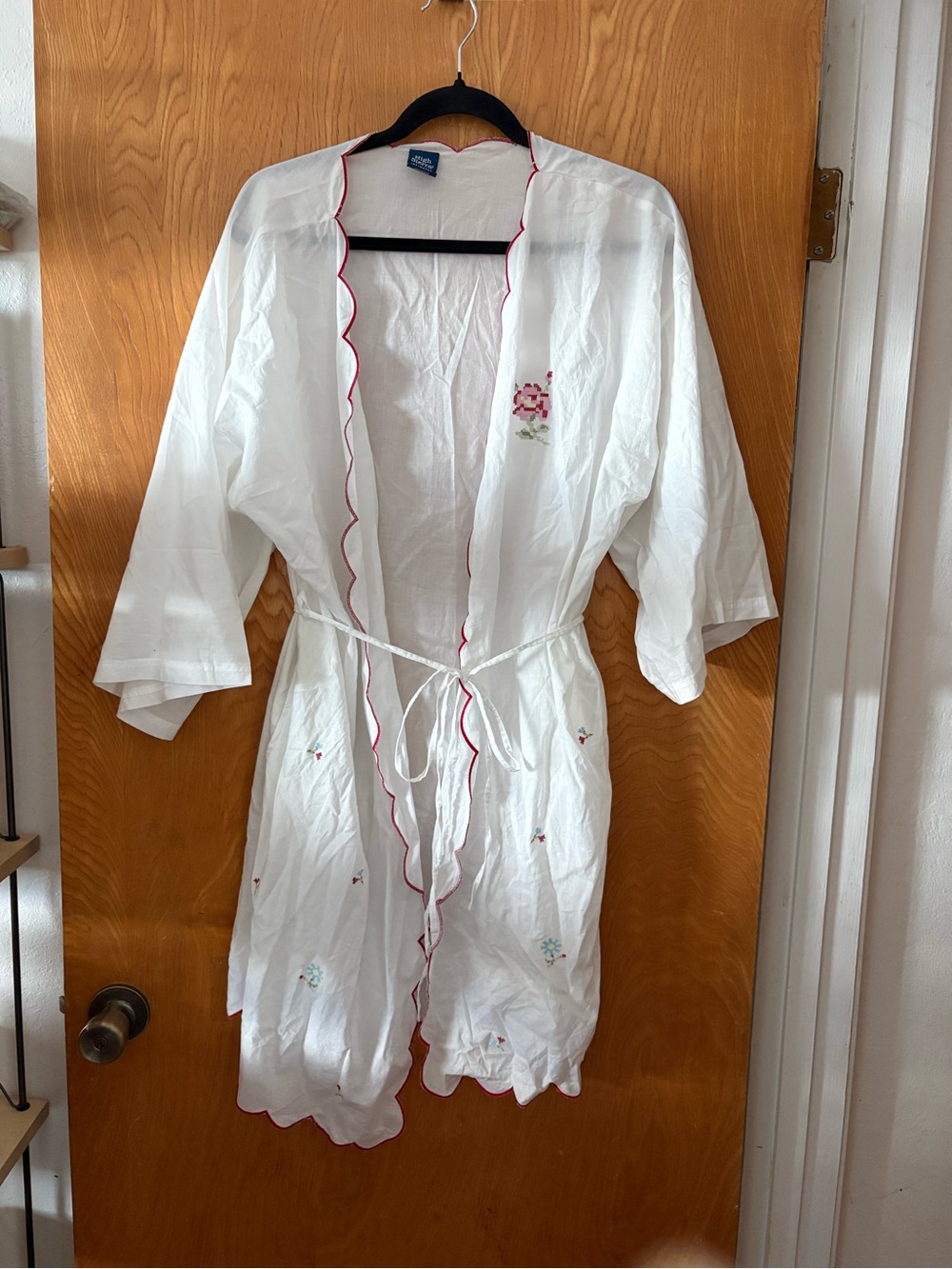 Vintage High Sierra Intimates Cotton Robe w/red Trim and Floral Embroidery M